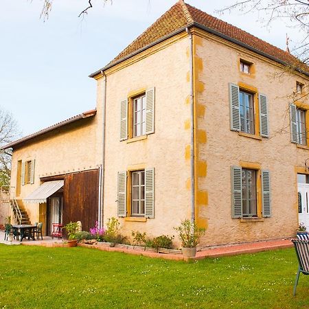 Aux Ronzieres Bed and Breakfast Pouilly-sous-Charlieu Kamer foto