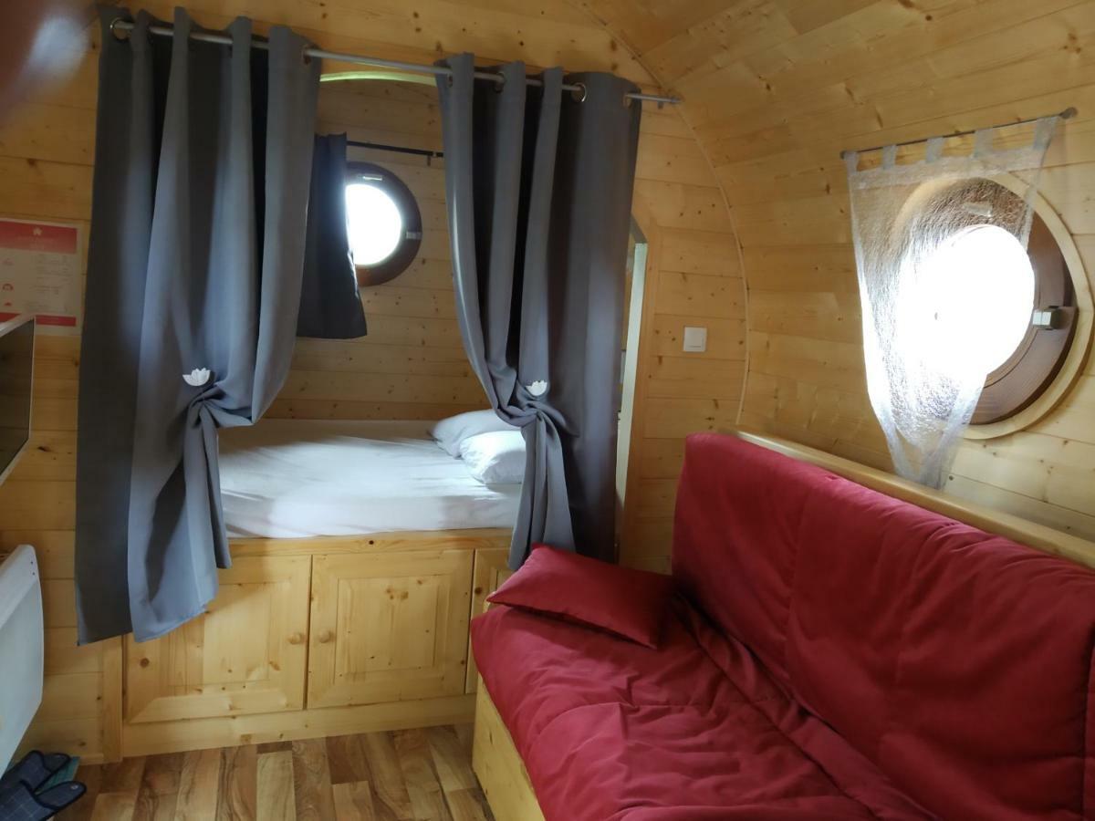 Aux Ronzieres Bed and Breakfast Pouilly-sous-Charlieu Buitenkant foto